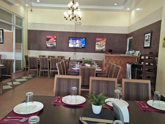 F. Baylosis Crispy Pata & Chicken